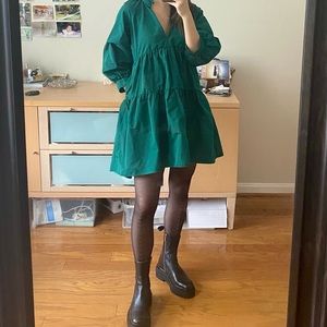 Green poplin dress
